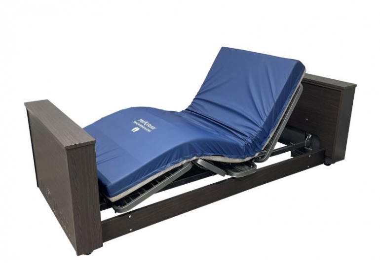 Image of the SelectCare Hospital Bed with mattress.